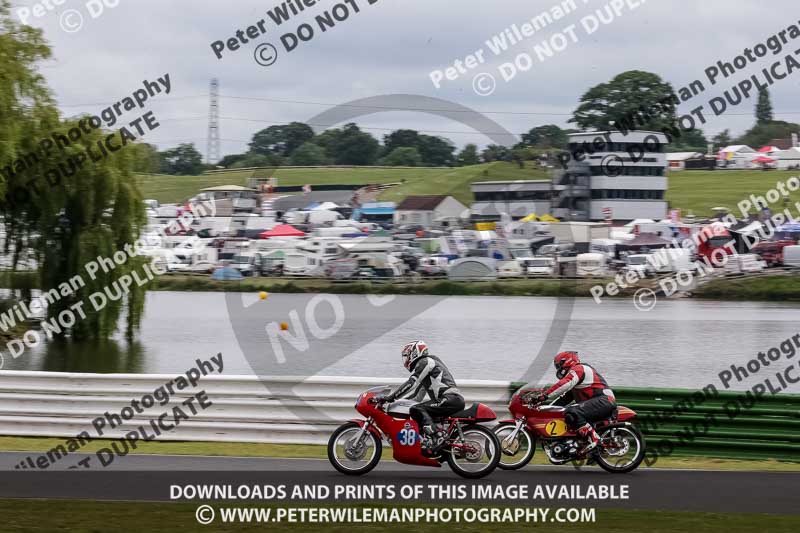 Vintage motorcycle club;eventdigitalimages;mallory park;mallory park trackday photographs;no limits trackdays;peter wileman photography;trackday digital images;trackday photos;vmcc festival 1000 bikes photographs